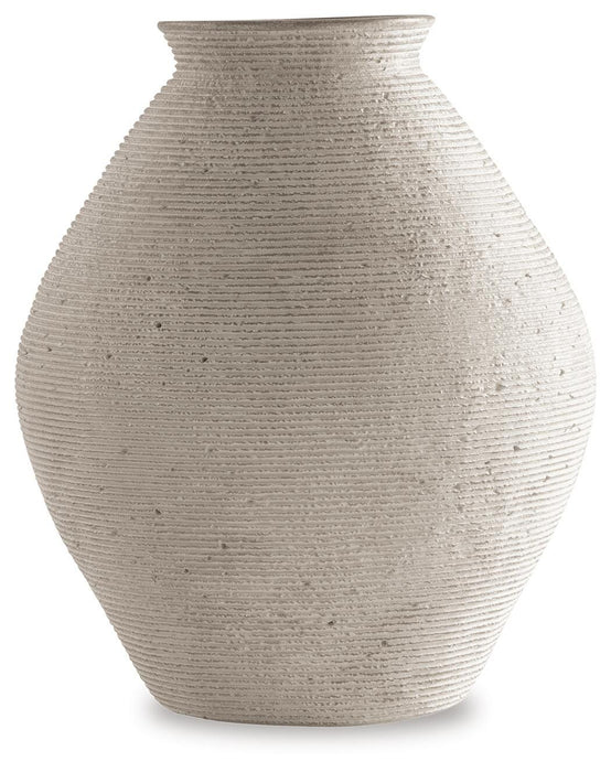 Hannela Vase - Red Gate Home Furnishings (Ball Ground, GA)