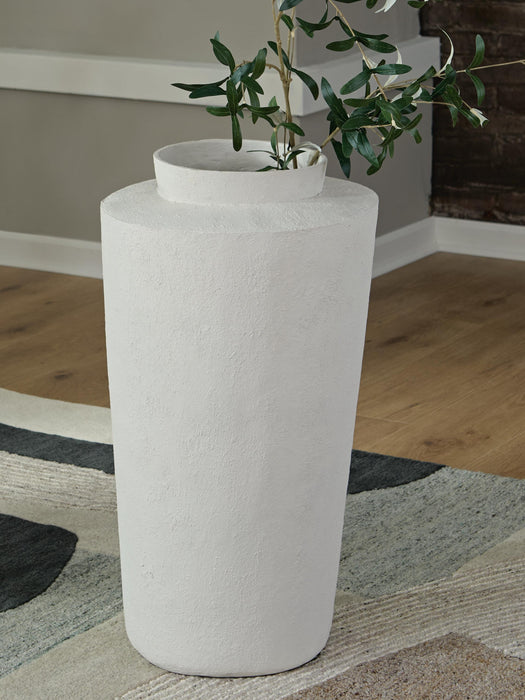 Flurinworth Vase - Red Gate Home Furnishings (Ball Ground, GA)