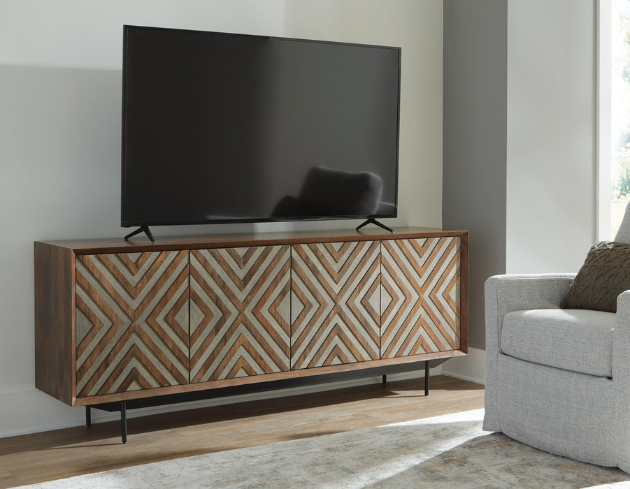 Dreggan Accent Cabinet - Red Gate Home Furnishings (Ball Ground, GA)