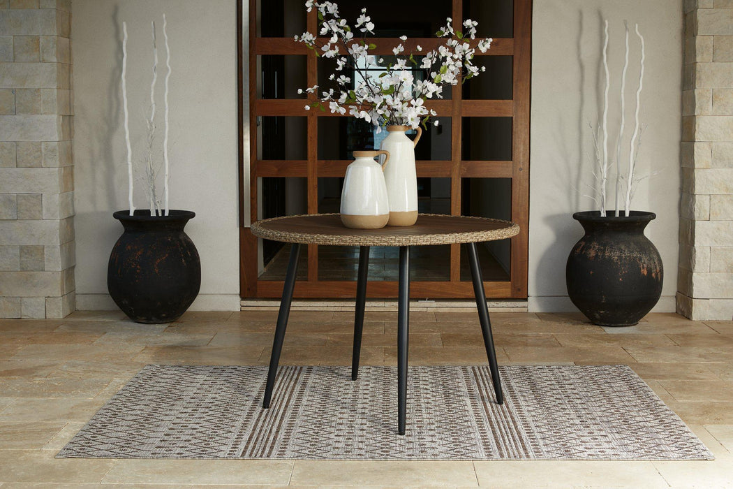 Amaris Outdoor Dining Table - Red Gate Home Furnishings (Ball Ground, GA)