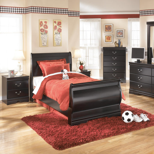 Huey Vineyard Dresser and Mirror - Red Gate Home Furnishings (Ball Ground, GA)