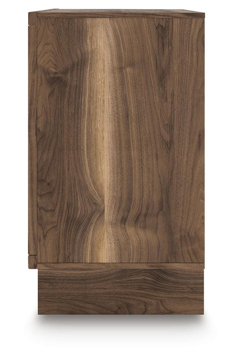 Chirason Dresser - Red Gate Home Furnishings (Ball Ground, GA)