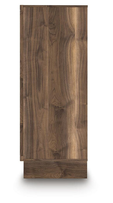 Chirason Wide Chest of Drawers - Red Gate Home Furnishings (Ball Ground, GA)