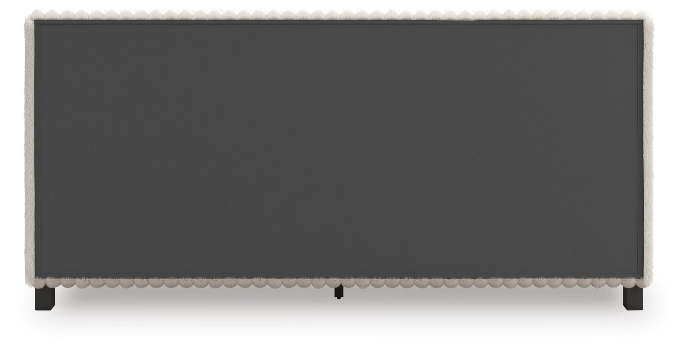 Zuraleus Bed - Red Gate Home Furnishings (Ball Ground, GA)