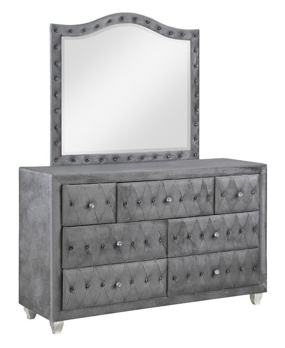 Deanna 7-drawer Rectangular Dresser Grey