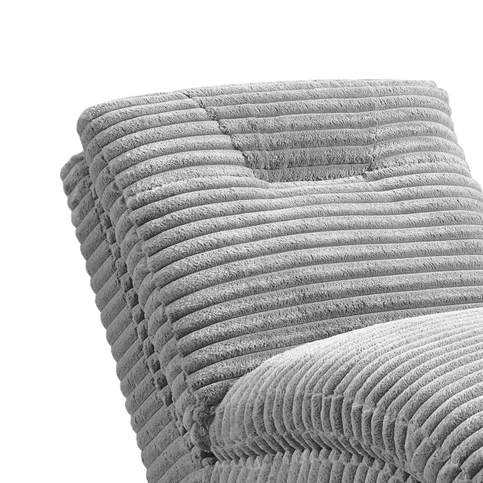 Dominick II Chaise in Masis Silver