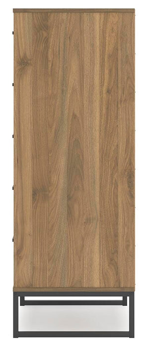 Deanlow Chest of Drawers - Red Gate Home Furnishings (Ball Ground, GA)