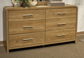 Gramburg Dresser - Red Gate Home Furnishings (Ball Ground, GA)