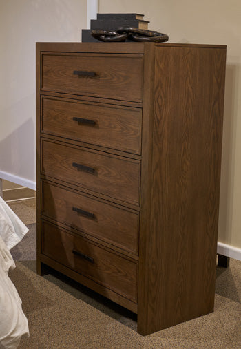 Dacylyn Chest of Drawers - Red Gate Home Furnishings (Ball Ground, GA)