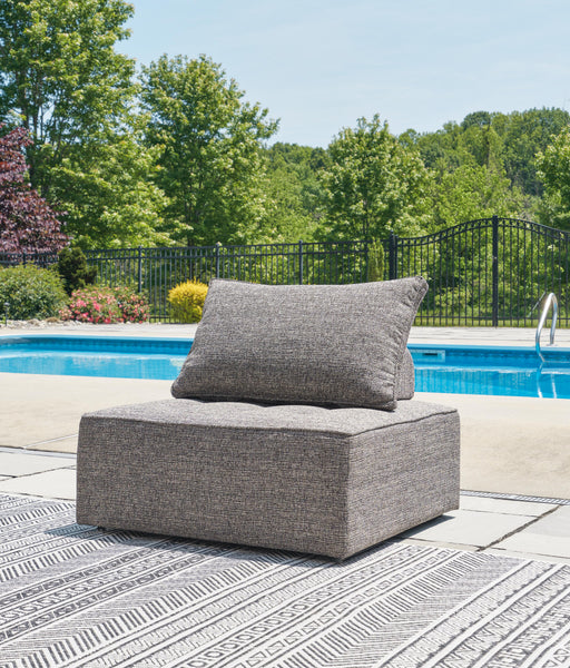 Bree Zee Outdoor Lounge Chair with Cushion - Red Gate Home Furnishings (Ball Ground, GA)