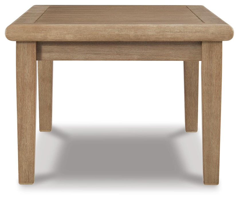 Gerianne Coffee Table - Red Gate Home Furnishings (Ball Ground, GA)
