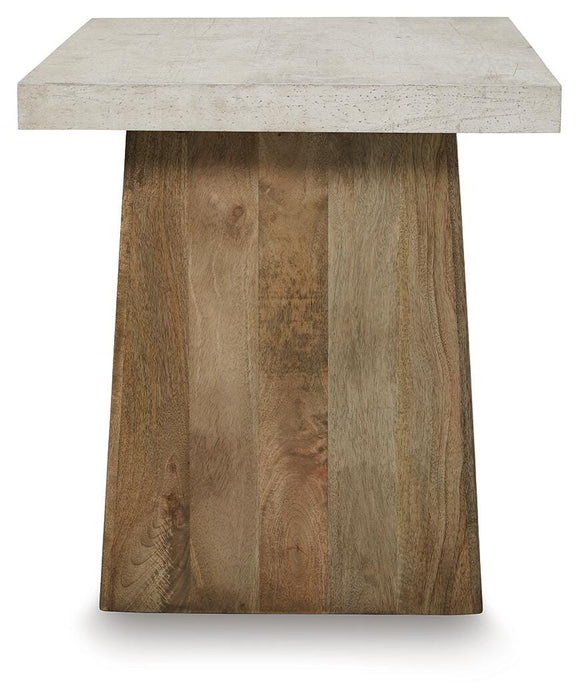 Brendalhouse End Table - Red Gate Home Furnishings (Ball Ground, GA)