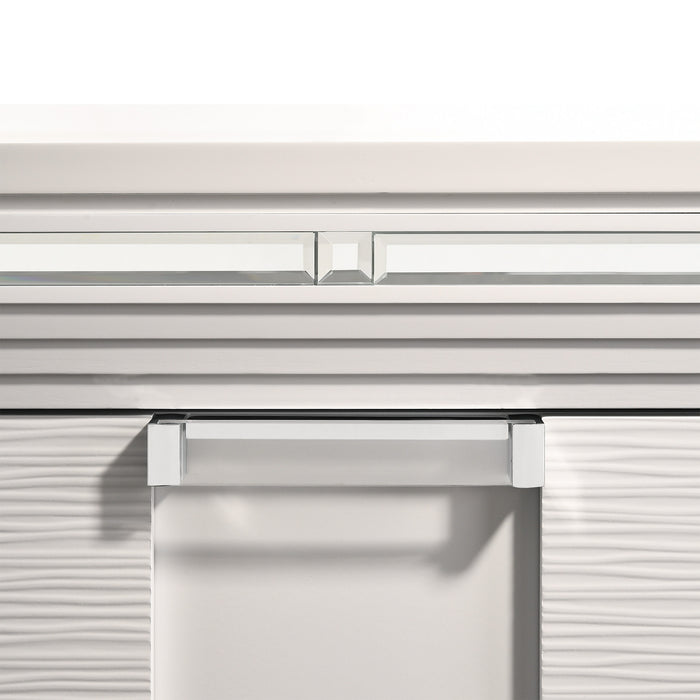 Twenty Nine Chest White