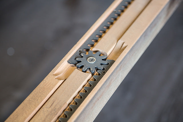 Hinwitz Dining Table Set - Red Gate Home Furnishings (Ball Ground, GA)