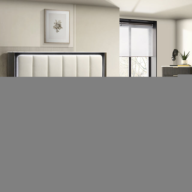 Lantrisant 5 Pc Queen Bedroom Set w/ Chest